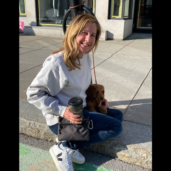 Meet your Posher, Brenda - Picture 2 of 4